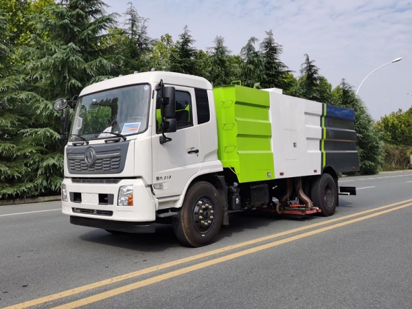 不上牌5方福田小卡 吸塵車