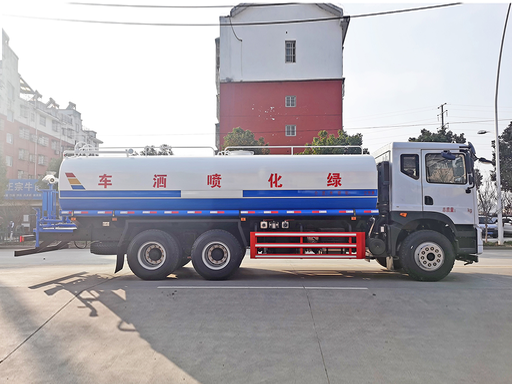 23方東風華神后雙橋灑水車